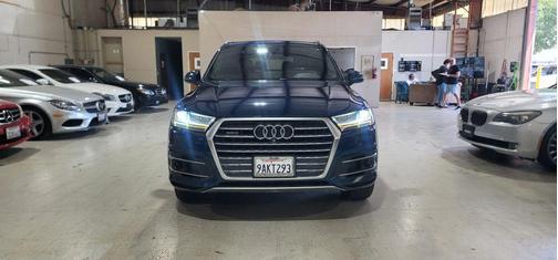 Blue 2018 Audi Q7 2.0T Premium Plus