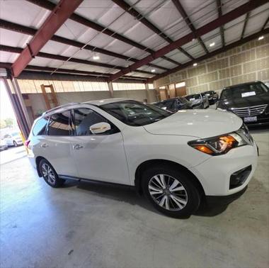 2019 Nissan Pathfinder S