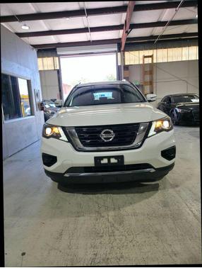 2019 Nissan Pathfinder S