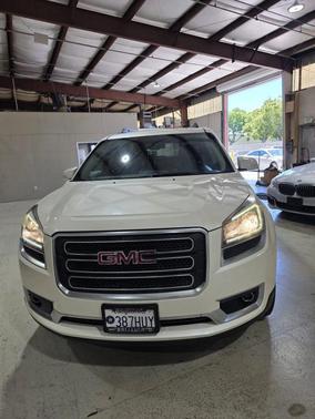 White 2013 GMC Acadia SLT-1
