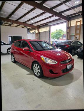 2014 Hyundai Accent SE