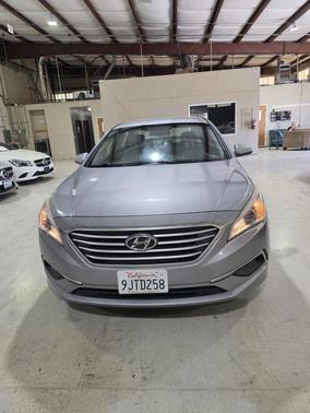 Shale Gray Metallic 2017 Hyundai SONATA SE