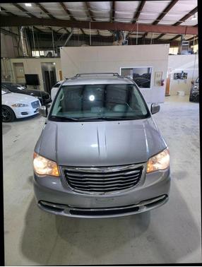 2014 Chrysler Town & Country Touring