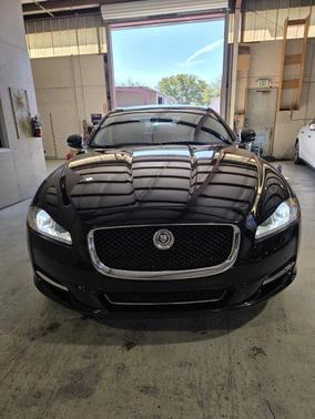 2013 Jaguar XJ Base