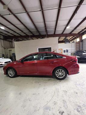 2019 Hyundai SONATA SE