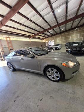 2010 Jaguar XF Luxury