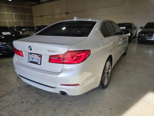 2017 BMW 530 530i Sedan 4D