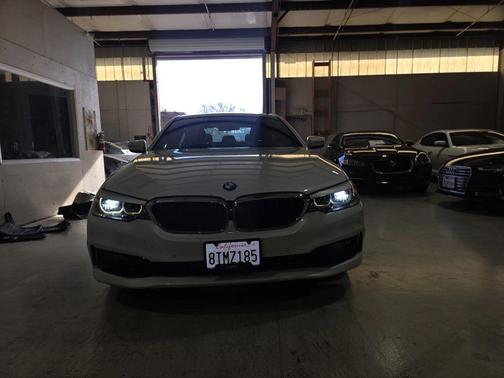 2017 BMW 530 530i Sedan 4D