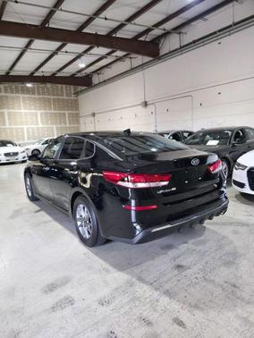 2020 Kia Optima LX