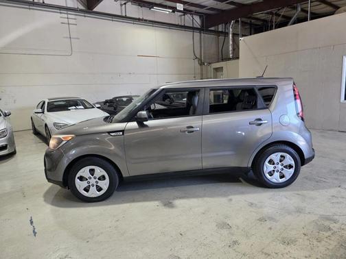 2015 Kia Soul Base