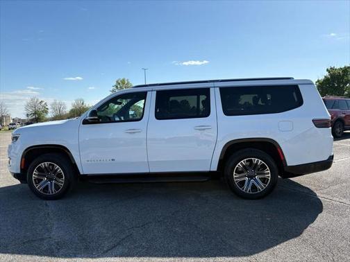 2023 Jeep Wagoneer L Series II 4x2