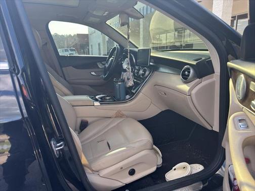 2017 Mercedes-Benz GLC 300 Base