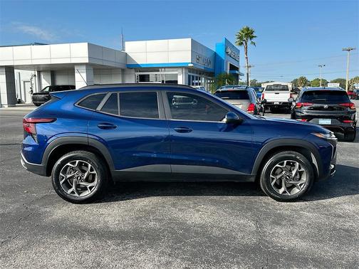 2024 Chevrolet Trax LT