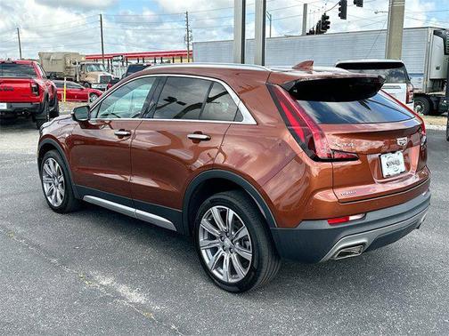 2021 Cadillac XT4 Premium Luxury