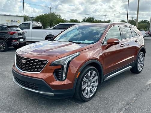 2021 Cadillac XT4 Premium Luxury