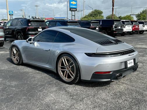 2025 Porsche 911 Carrera