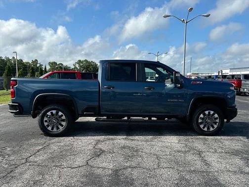 2025 Chevrolet Silverado 2500 Custom