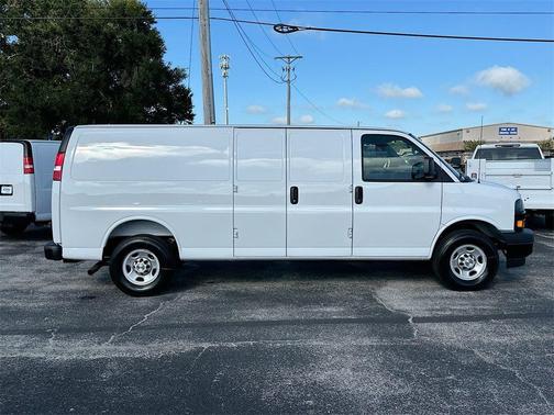 2025 Chevrolet Express 2500 RWD 2500 Extended Wheelbase WT
