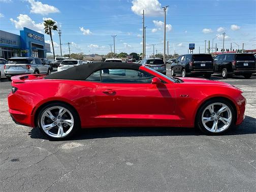 2023 Chevrolet Camaro RWD Convertible LT1