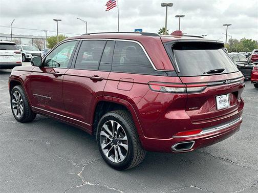 2022 Jeep Grand Cherokee Overland