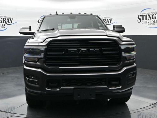 Granite Crystal Metallic Clearcoat 2022 RAM 3500 Laramie Crew Cab 4x4 6'4' Box