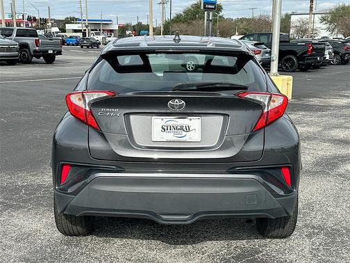 2021 Toyota C-HR XLE