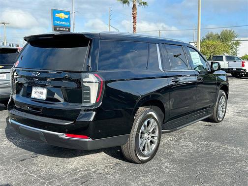 2026 Chevrolet Suburban LT