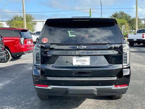2026 Chevrolet Suburban LT