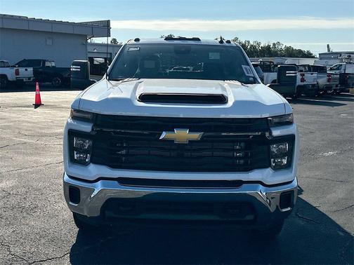 2025 Chevrolet Silverado 3500 WT