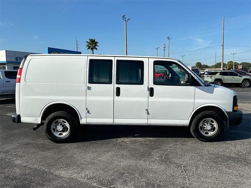 2017 Chevrolet Express 2500 Work Van