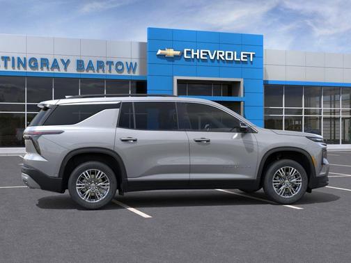 Sterling Gray Metallic 2026 Chevrolet Traverse LT