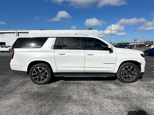 2021 Chevrolet Suburban LT