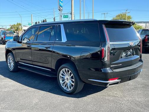 2022 Cadillac Escalade ESV Premium Luxury