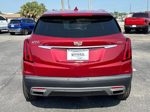 2022 Cadillac XT5 Premium Luxury
