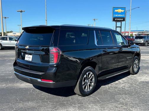 2026 Chevrolet Suburban LS