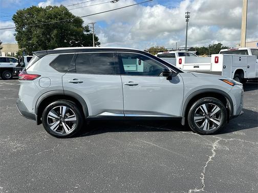 2021 Nissan Rogue Platinum