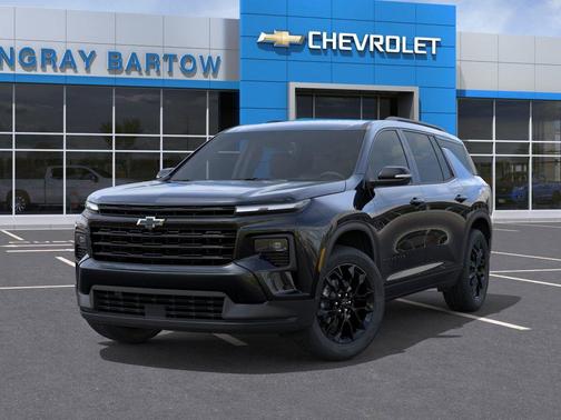 Mosaic Black Metallic 2026 Chevrolet Traverse LT