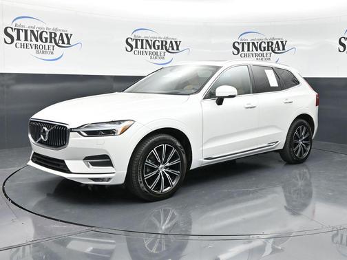 Crystal White Metallic 2020 Volvo XC60 T5 Inscription