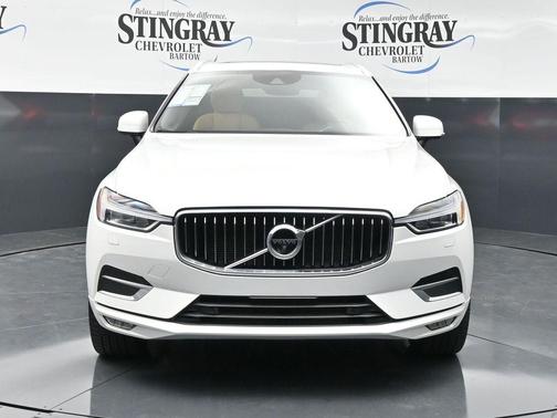 Crystal White Metallic 2020 Volvo XC60 T5 Inscription