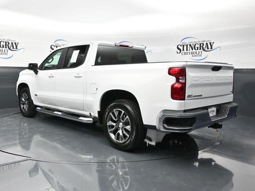 Summit White 2024 Chevrolet Silverado 1500 LT