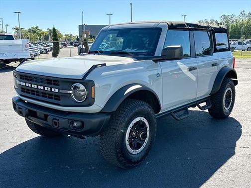 2023 Ford Bronco Black Diamond