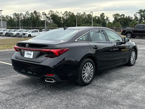 2020 Toyota Avalon XLE