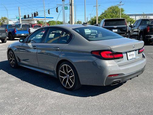 2022 BMW 540 i