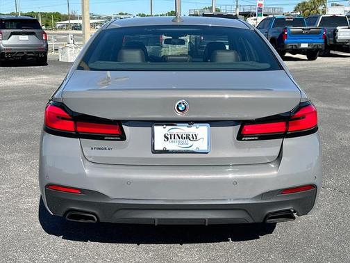 2022 BMW 540 i