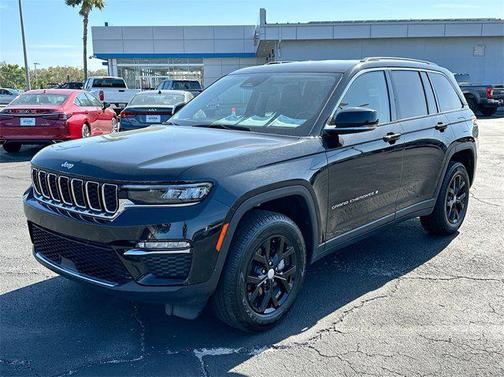 2023 Jeep Grand Cherokee Limited X