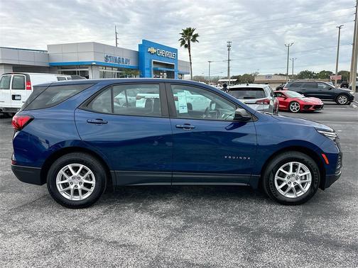 2022 Chevrolet Equinox LS