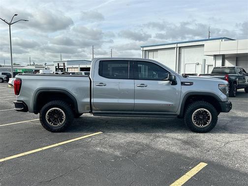 2025 GMC Sierra 1500 AT4X