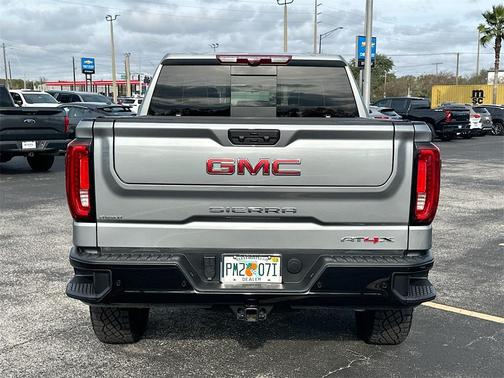 2025 GMC Sierra 1500 AT4X