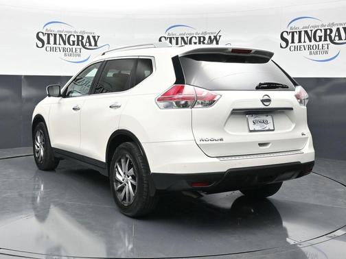 Pearl White 2015 Nissan Rogue SL
