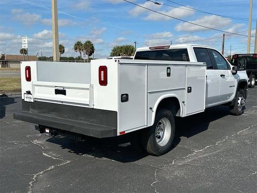 2025 Chevrolet Silverado 3500 WT